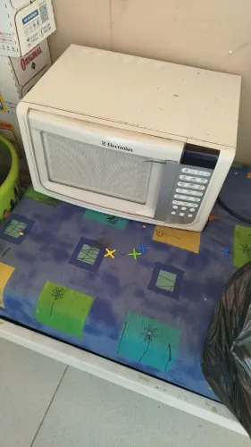 Microondas com defeito 