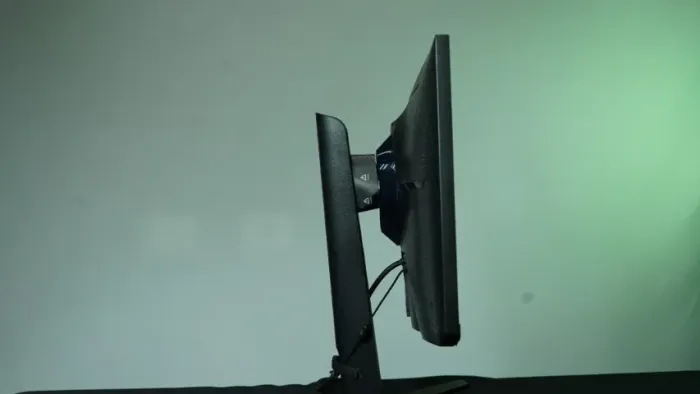 Monitor Gamer Samsung Odyssey G40B 27" FHD 240Hz 1ms por R$1.999,00 | S27BG400EL