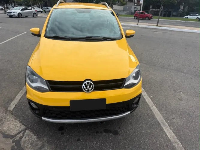 Volkswagen Crossfox 1.6 MI Total Flex 8V 5P 2011