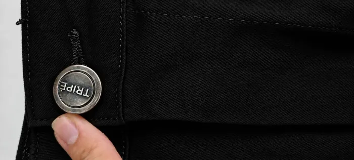 Calça tripé de 100$ por 70 reais 