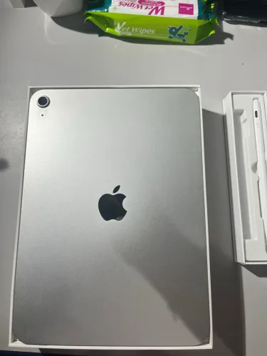 ipad A16 Prata 128gigas