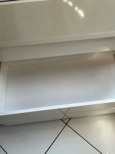 Cômoda (trocar trilho de 1 gaveta r$:15,00)