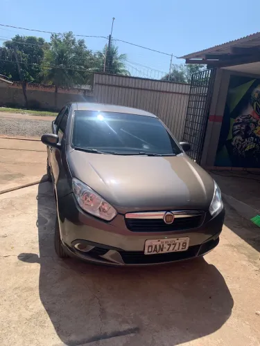 Fiat Grand Siena Attrac. 1.4 EVO F.flex 8V 2013