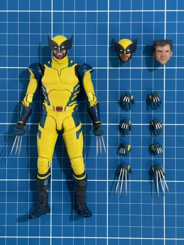 Wolverine - SH Figuarts Original + Head custom 