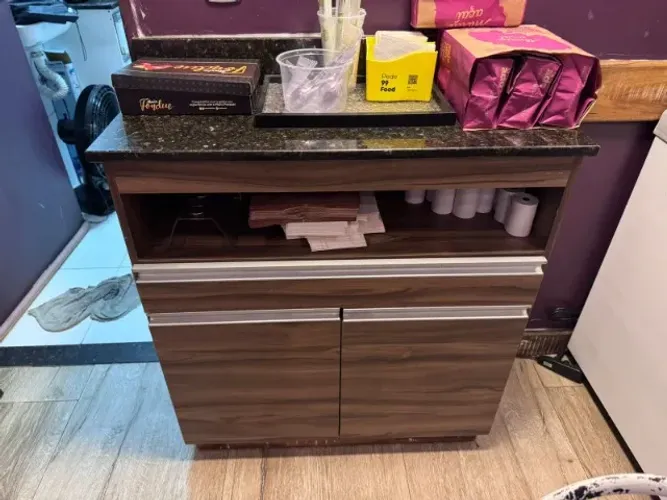 Balcão de Cozinha / Comercial MDF com Tampo de Granito Escuro - Semi Novo