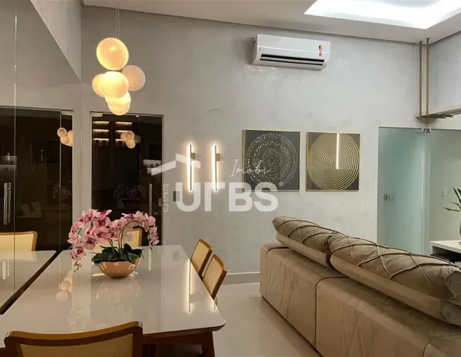 Térrea para venda com 114 metros quadrados com 3 quartos em Residencial Center Ville - Goi