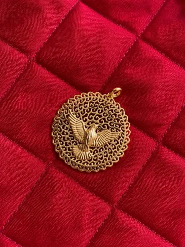Mandala Dourada Rommanel com Pomba - Pingente Elegante