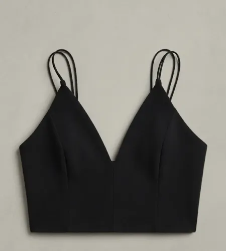 Cropped Preto sem bojo de Alças Duplas com Decote V Profundo