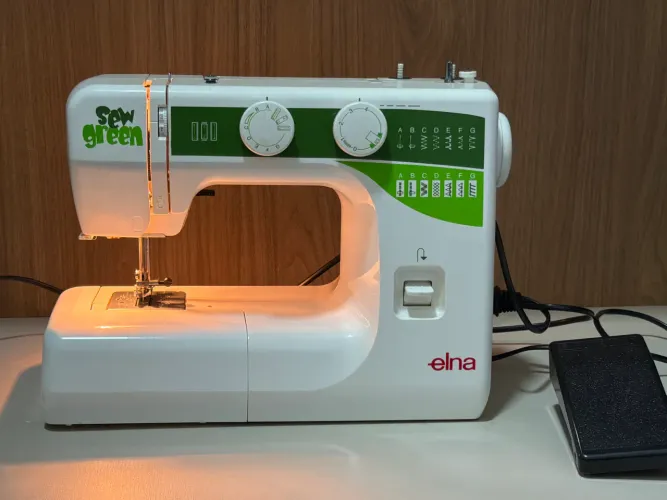 Máquina de Costura Doméstica, 15 Pontos, 750ppm, SEW GREEN, 110V - Elna
