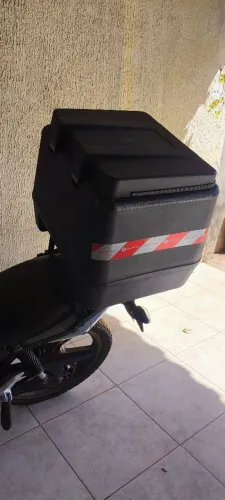 Baú com suporte