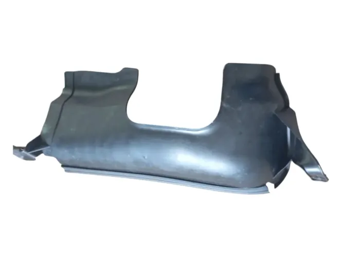 Capa Proteção Entrada Ar Capô Volkswagen Polo 03/11 Usado