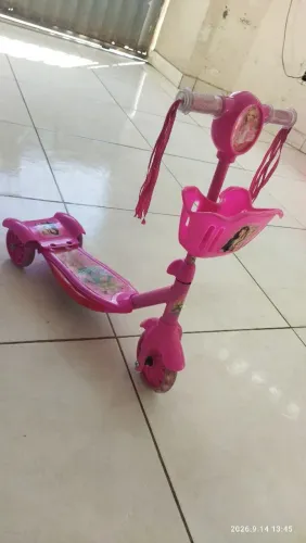 Patinete infantil menina