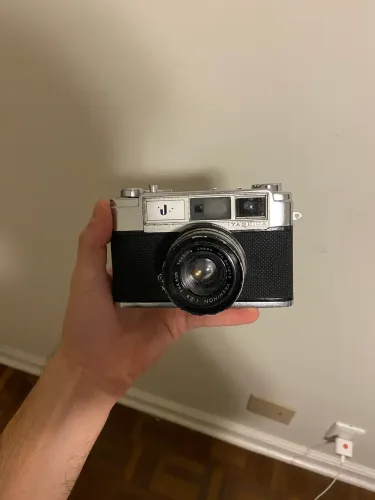 Câmera analógica Yashica J Japan