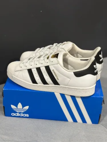 Adidas Superstar - preto e branco 