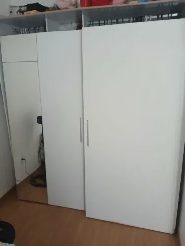 Guarda-roupa casal