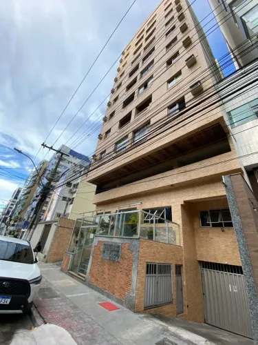 Imóvel para aluguel tem 70 metros quadrados com 2 quartos em Praia da Costa - Vila Velha -