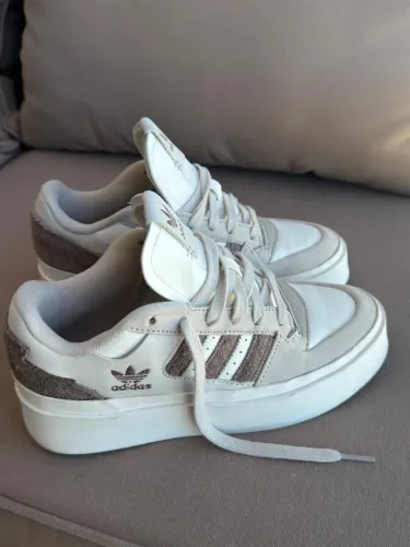 Adidas Forum Bold