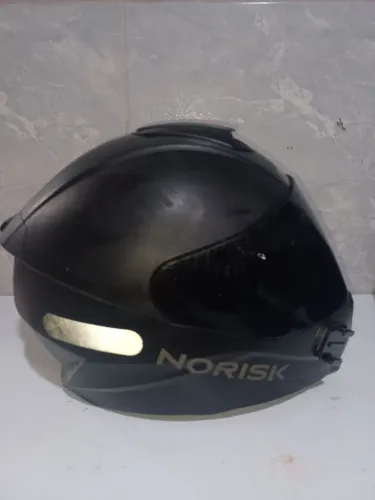 Capacete Norisk Razor Preto - Viseira Fumê - Bom Estado