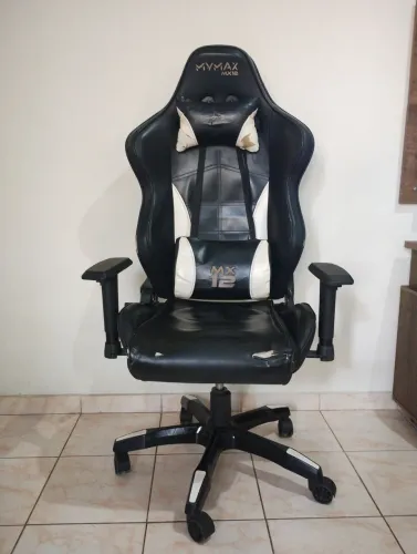 Cadeira gamer MyMax Mx12
