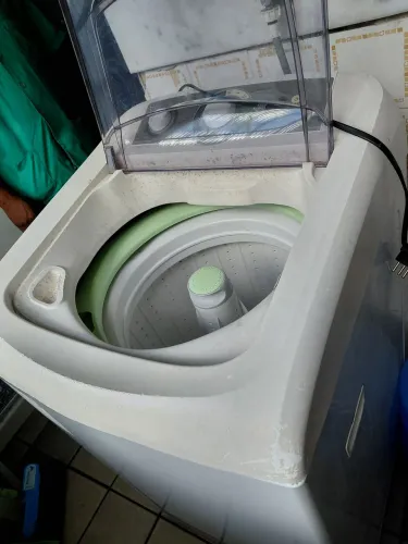 Vendo uma máquina de lavar Consul 8k UR. GENTE MOTIVO VIAGEM