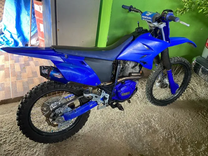 Yamaha TT-R 230 2014- Troco por moto de Rua