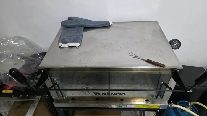 Vendo forno a gás industrial