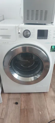 Maquina + microondas -Retirada de peças/conserto.