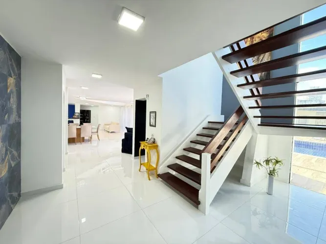 Casa à venda, alto padrão a 1 quadra da praia área nobre, Enseada, Guarujá, SP