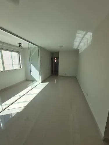 Imóvel para aluguel com 65 metros quadrados com 2 quartos em Vila da Serra - Nova Lima - M