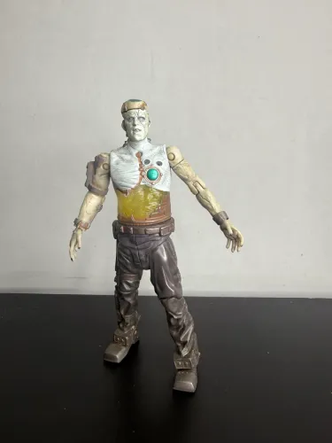 Boneco Van Helsing Frankstein Jakks Pacific 2003