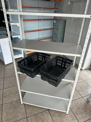 CESTA PLÁSTICA PRETA