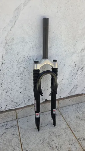 Suspensão Rock Shox Jett aro 26