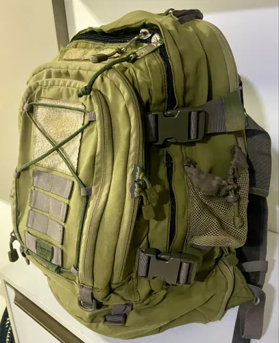 Mochila tática INVICTUS usada mas em ótimo estado