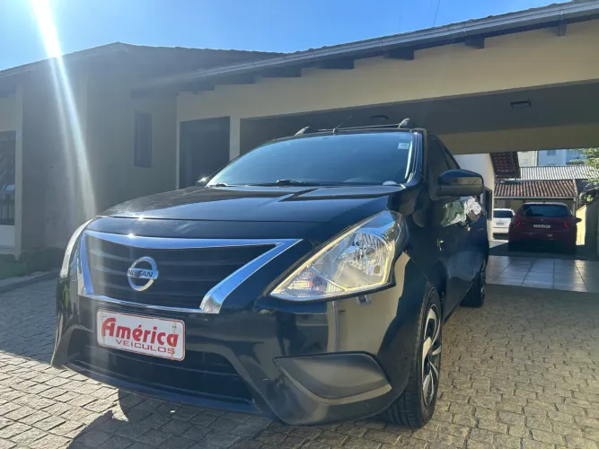 Nissan Versa 1.0 12V Flexstart 4P Mec. 2020