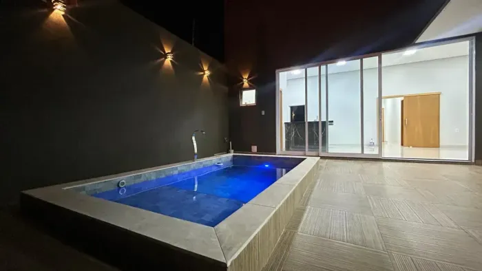 Casa com 3 Suítes e Piscina no Vila Cassine  Design Moderno e Integrado