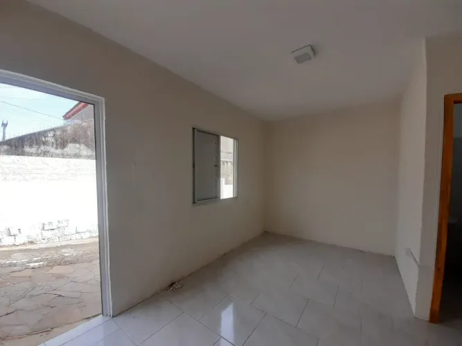 Casa em Condomínio 20M² - para Alugar