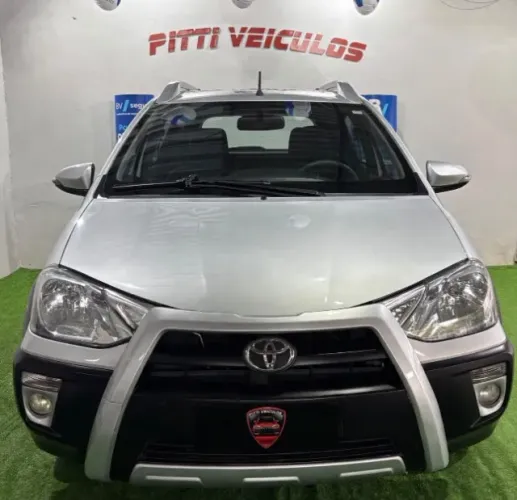 Toyota Etios Cross 1.5 Flex 16V 5P Mec. 2014
