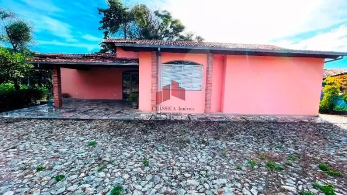 CASA A VENDA NO CONDOMINIO NOSSA FAZENDA EM ESMERALDAS MG