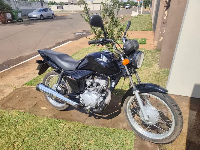 Honda CG FAN 125 - ES - 2009<br>Partida elétrica
