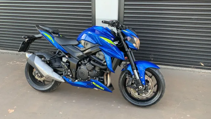 SUZUKI GSX-S 750