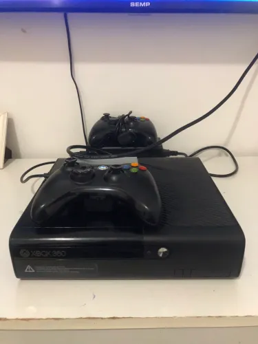 Xbox 360 desbloqueado - HD com diversos jogos