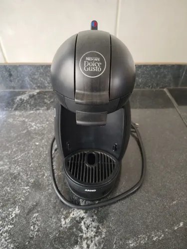 Cafeteria de cápsulas Nescafé Dolcr Gusto