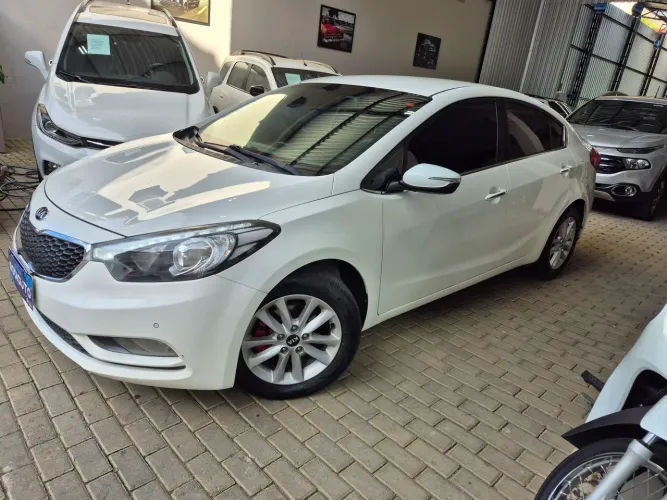 Kia Motors Cerato 1.6 16V Flex Aut. 2015