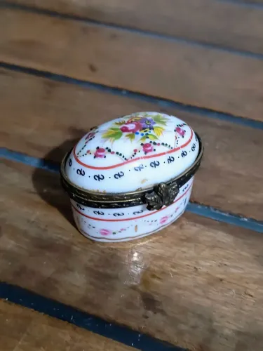 porta jóias antigo decoração antiquário miniatura mini vintage anos 60 floral coleção arte