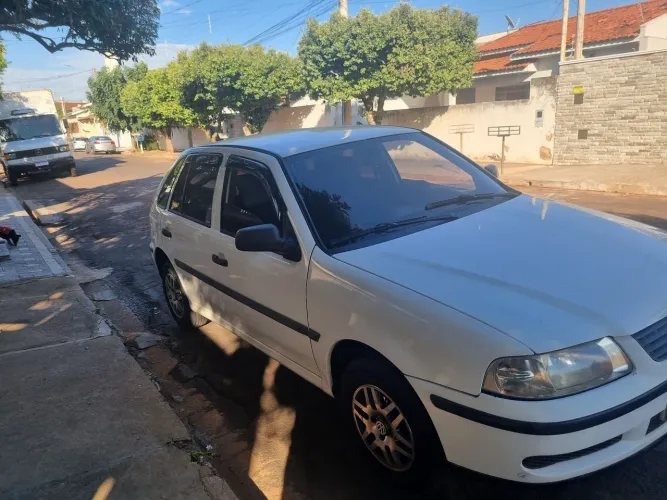 Volkswagen Gol Geração III City 1.0 MI 8V Gasolina Mec. 4P 2004
