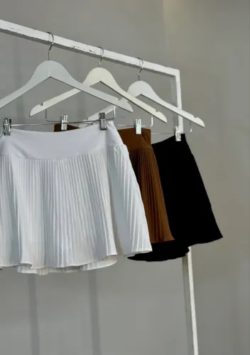 Short saia