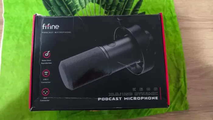 Microfone k688 XLR e USB preto