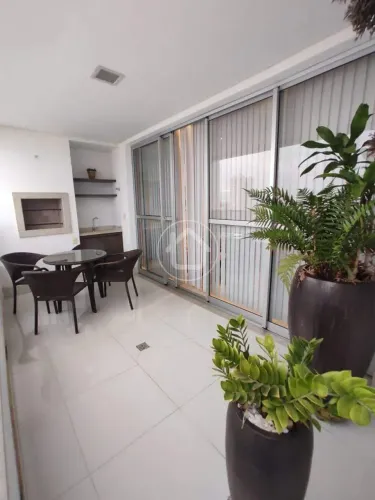 APARTAMENTO 3 SUÍTES