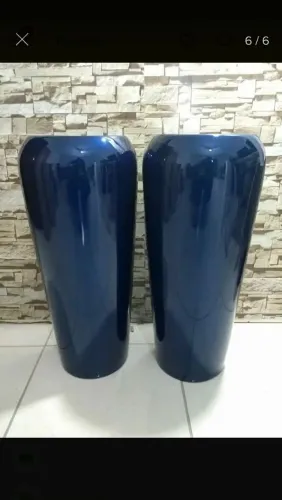 Vaso alto em fibra de vidro 