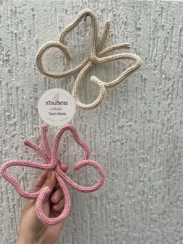 Borboleta de parede personalizada em tricotin